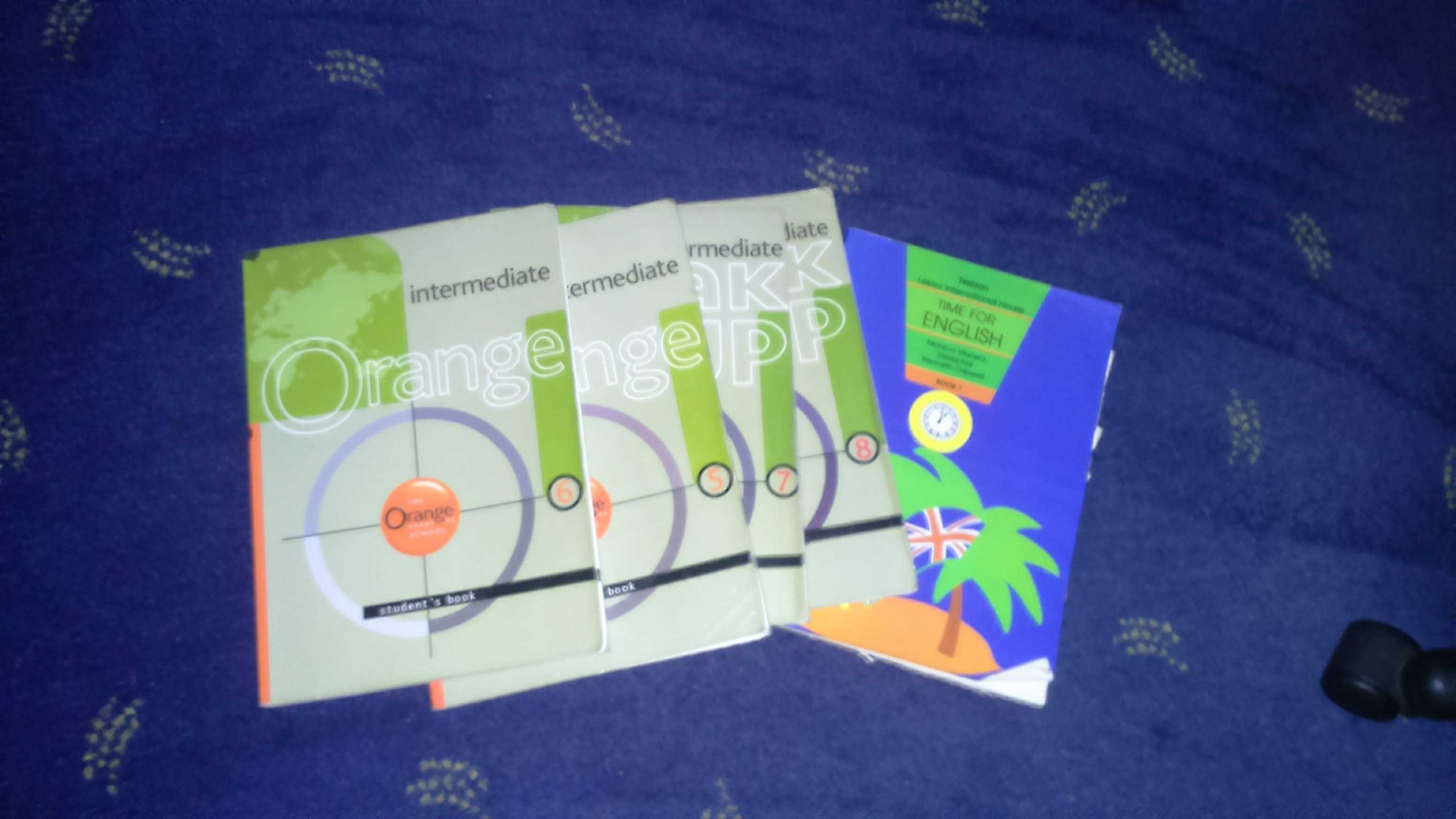 Orange SCHOOL books 5,6 oraz Speak Up books 7,8