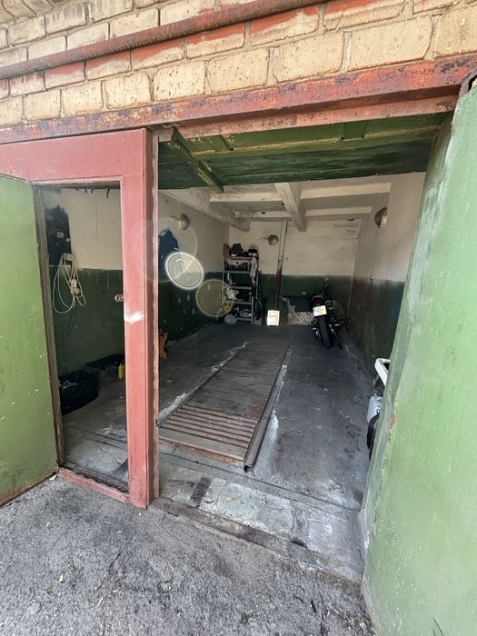 Продам гараж (Черная гора )