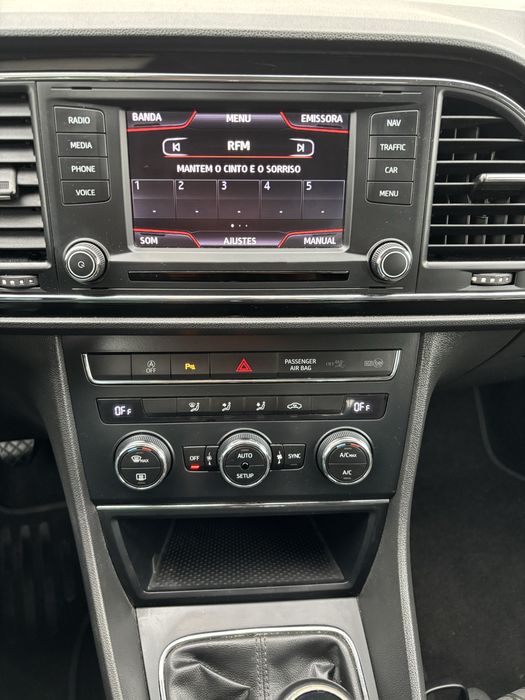 Seat Leon 1.6 TDI Style - revisoes na marca