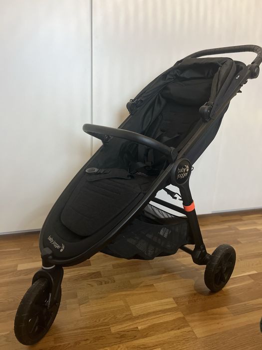 Wozek spacerowy baby jogger city mini GT2