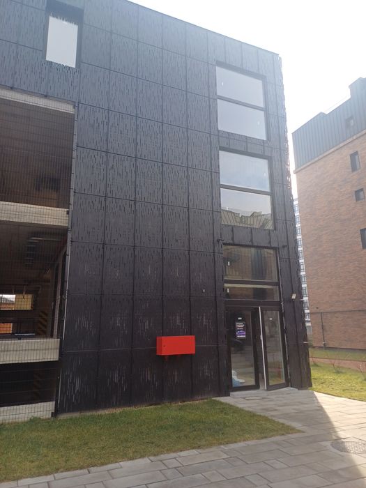 Продається паркомісце