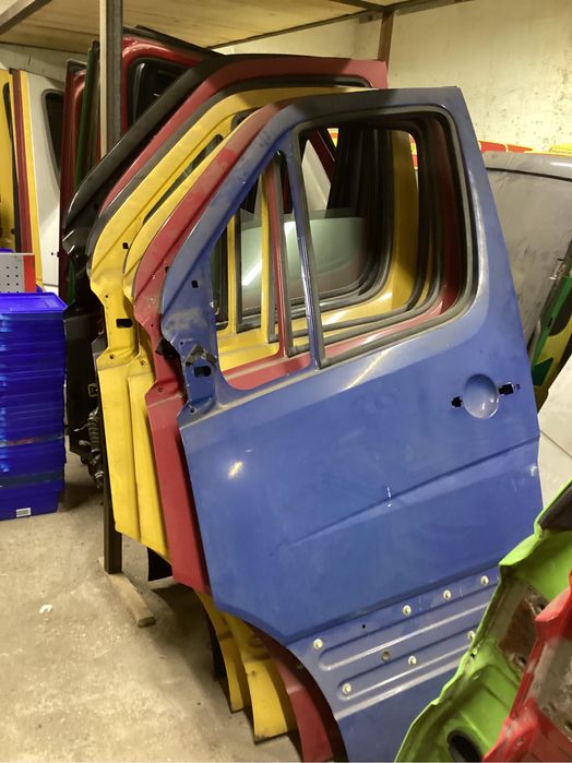 Дверь передняя Mercedes Sprinter 906 Volkswagen Crafter Дверка