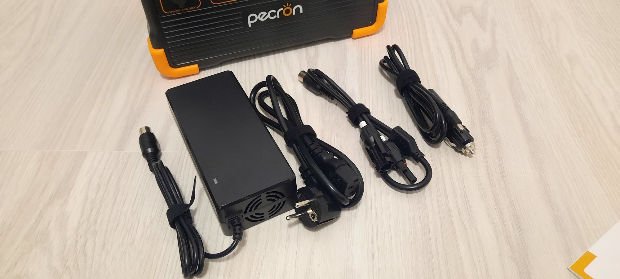 Stacja ładująca 2000W LiFePO4 powerbank solarny Pecron E600LF
