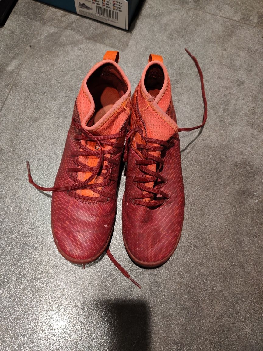 Halówki, buty do piłki nożnej r.37