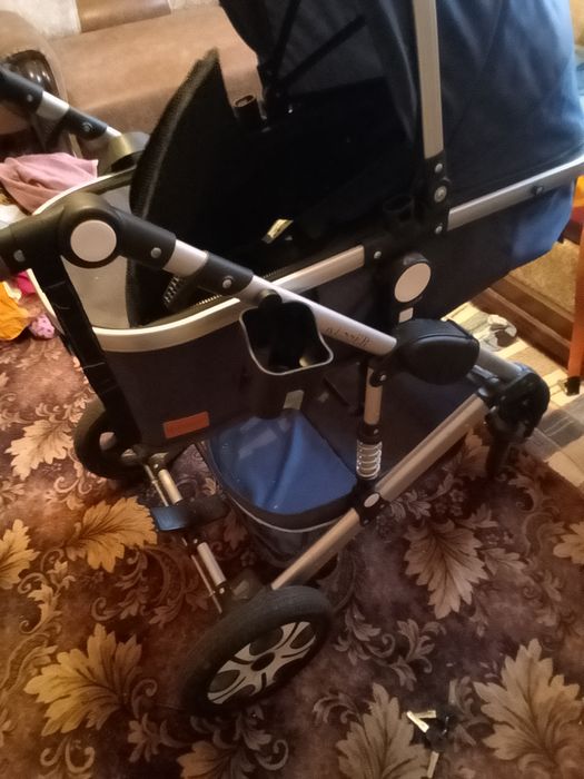 Каляска для немовлят