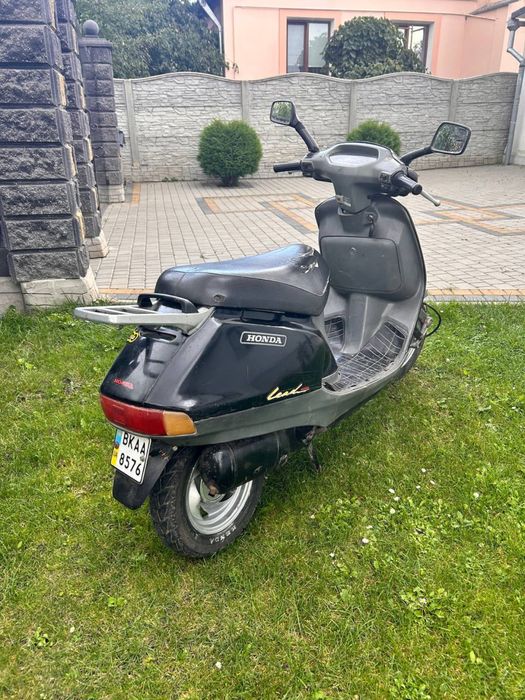 Honda lead af20.