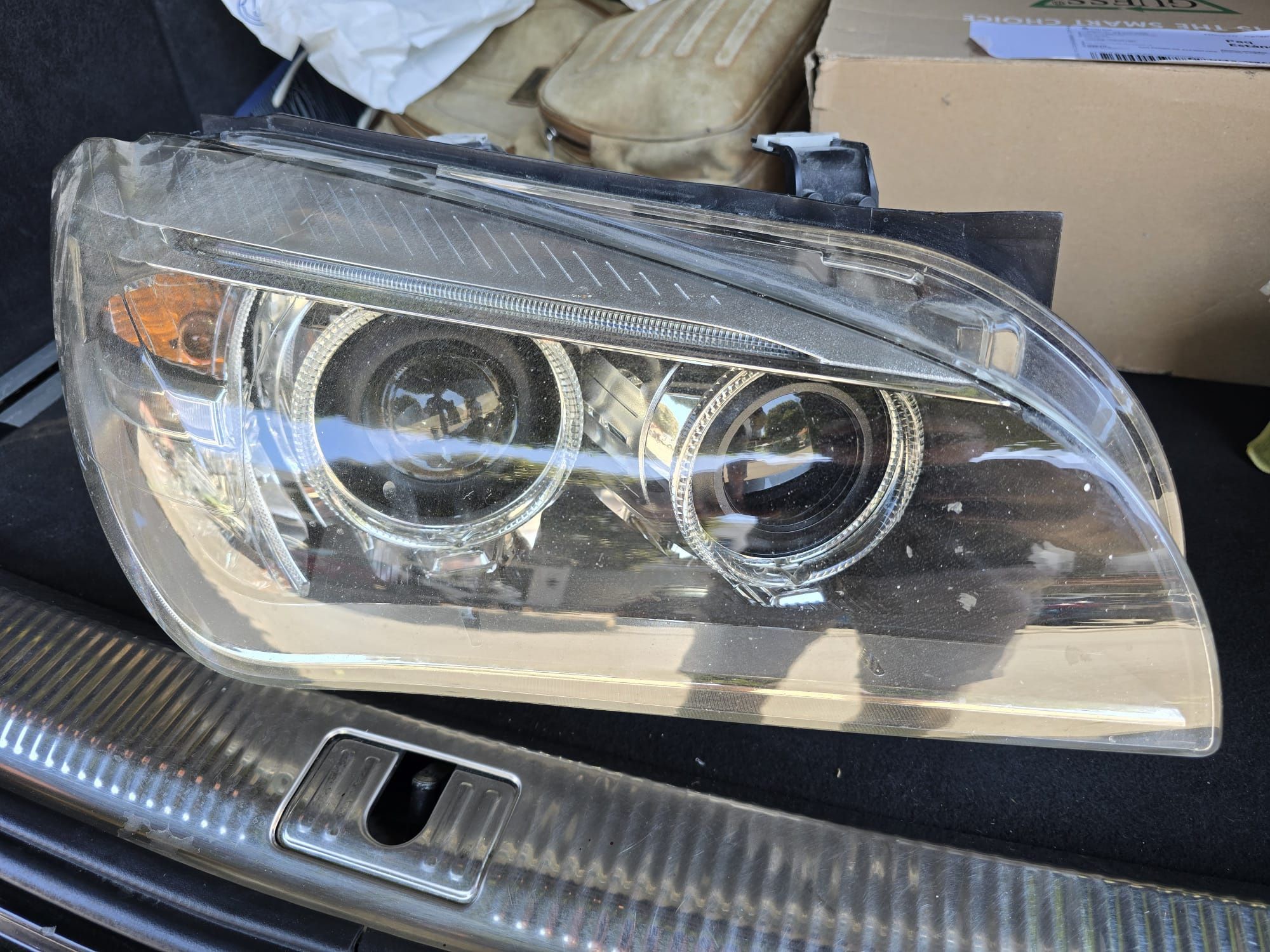 Farol para BMW X1 E84