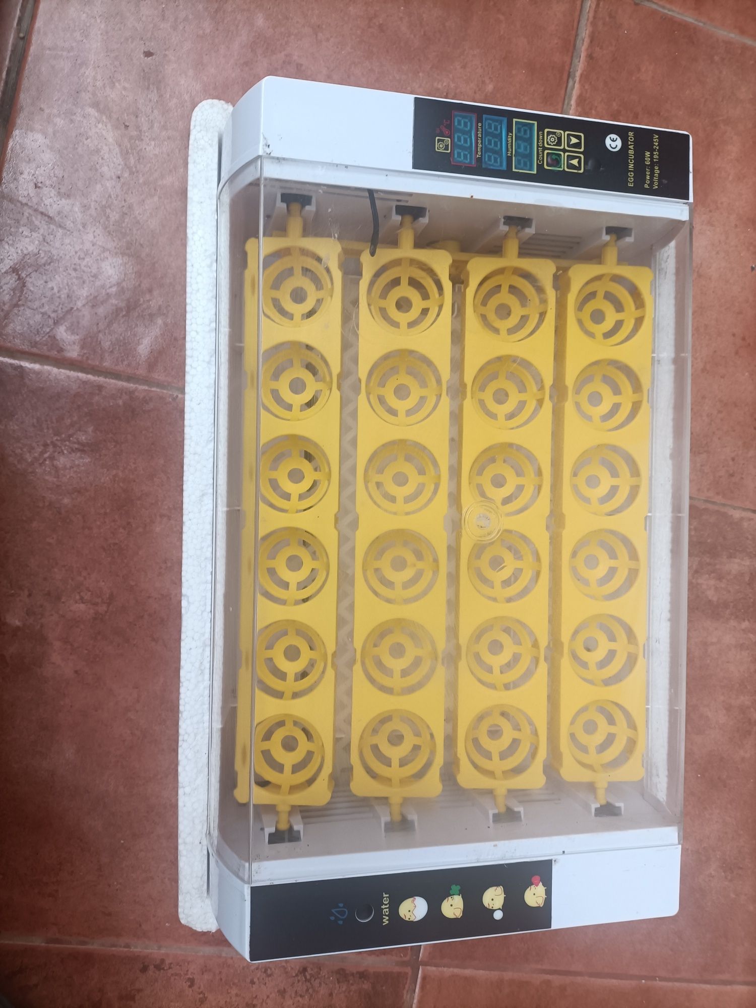 Chocadeira Automática 24 ovos