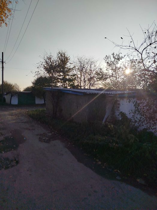 Продам гараж в металісті автомобілісті