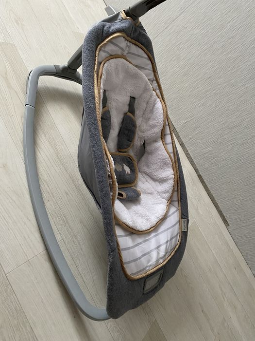 Шезлонг-качалка Ingenuity Boutique