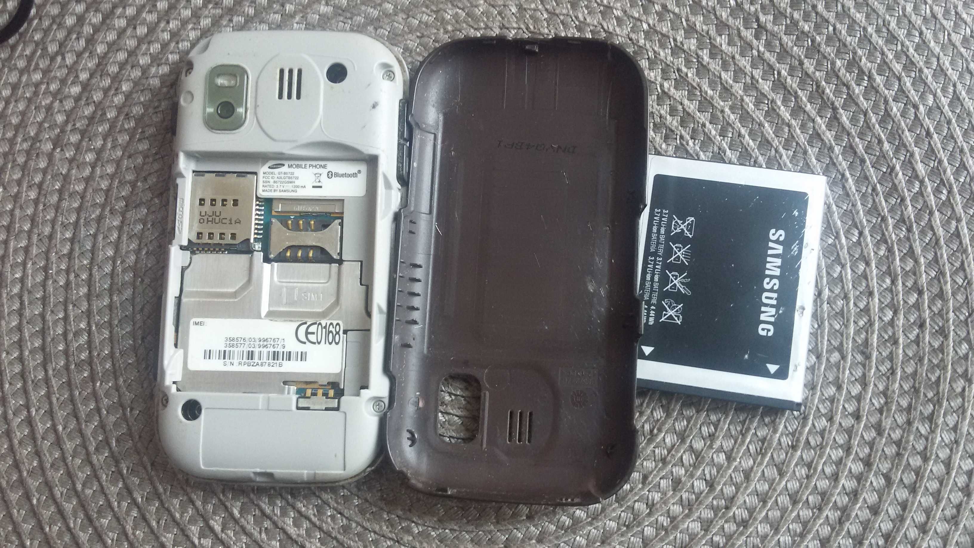 Telefon Samsung model GT-B5722