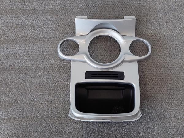 Plástico genérico FORD Fiesta VI (CB1, CCN)