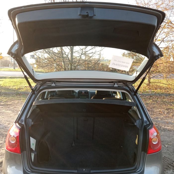 VOLKSWAGEN GOLF V, 1,6, 102 KM (MPI), grudzień 2005 r.