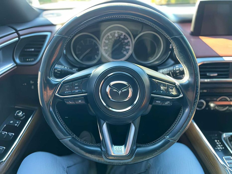 Mazda CX-9      2017