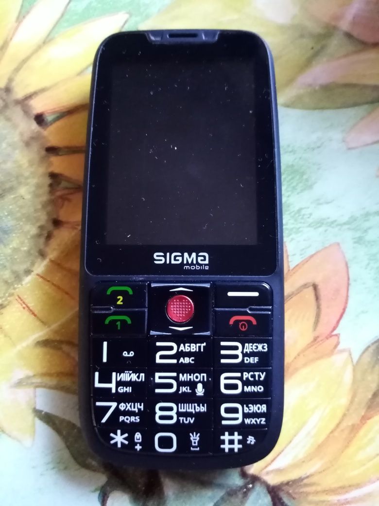 Мобільний кнопочний телефон Sigma