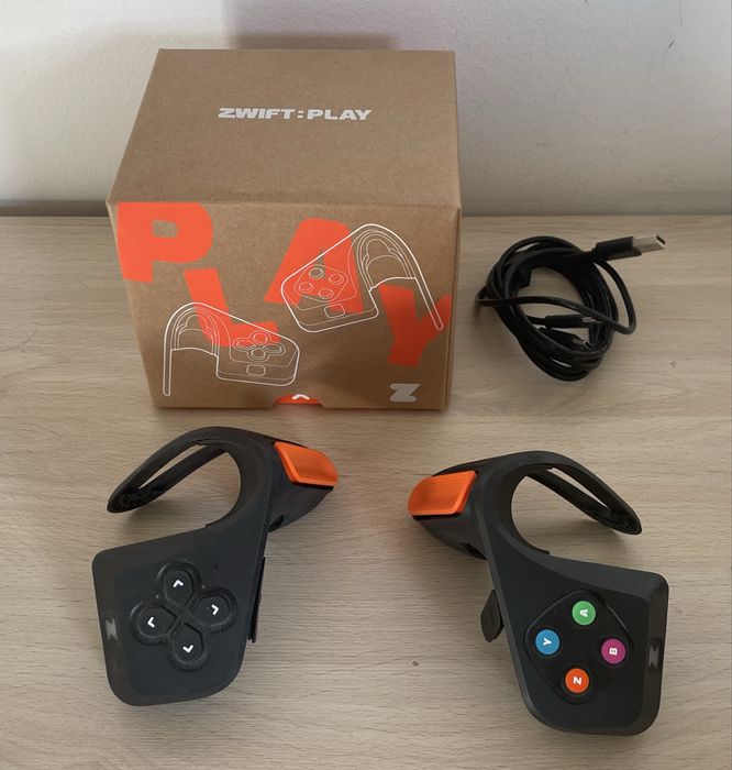 Trenażer rowerowy Tacx Flux 2 Smart Zwift Play