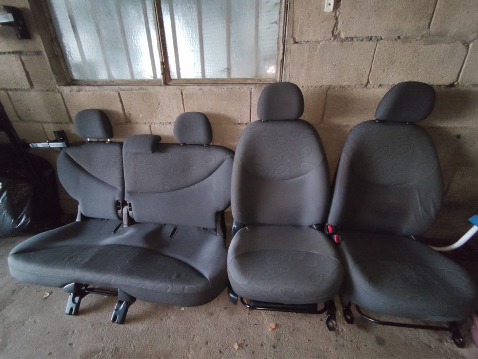 Bancos toyota yaris p1