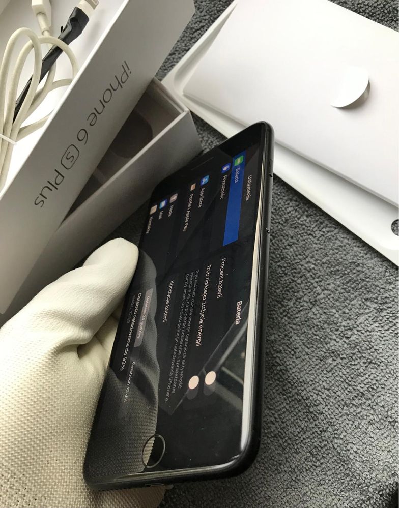 Iphone 7 Plus caly czarny baterii 84proc