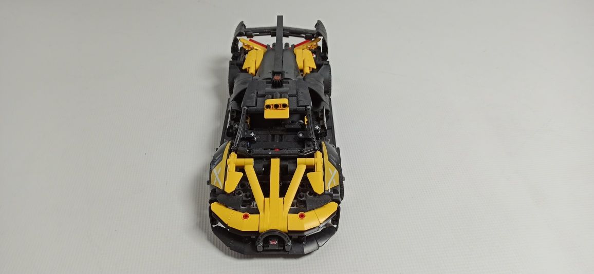 LEGO Technic 42151 Bugatti Bolide