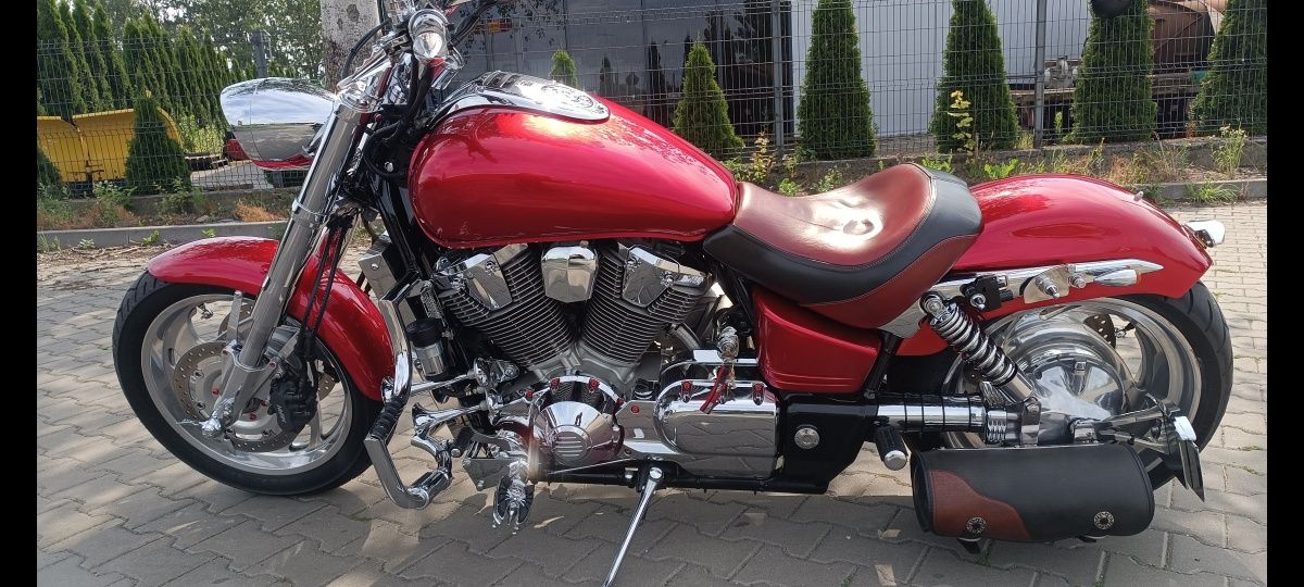Sprzedam Honda VTX1800C