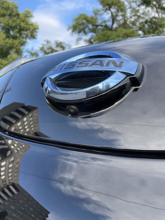 Продам Nissan leaf
