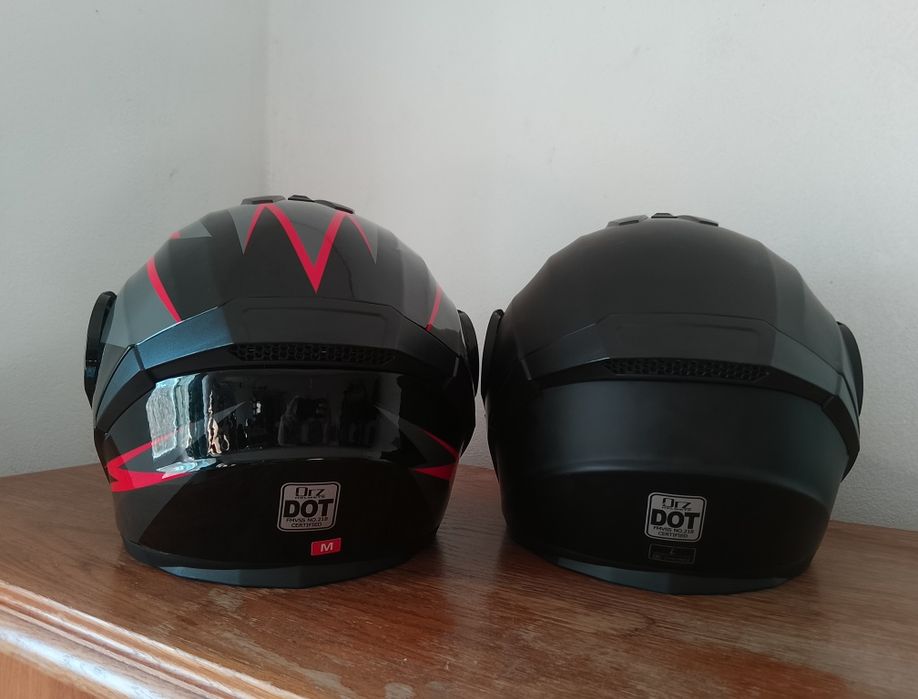 Продам пару шоломів гарний стан