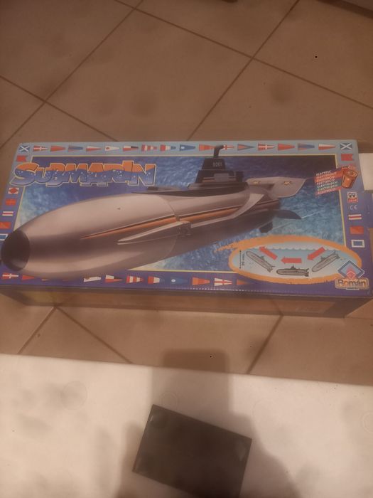 Sprzedam dużą łódź podwodną 45 cm