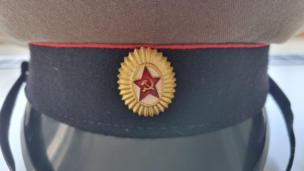 Radziecka czapka Armii Czerwonej - rzadki egzemplarz