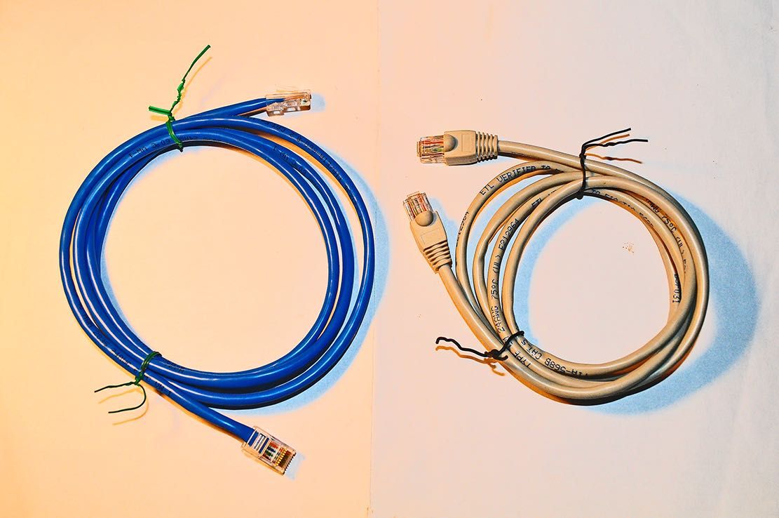 Компьютерные кабели, наушники  различные, гарнитуры Моторола, Нокия
