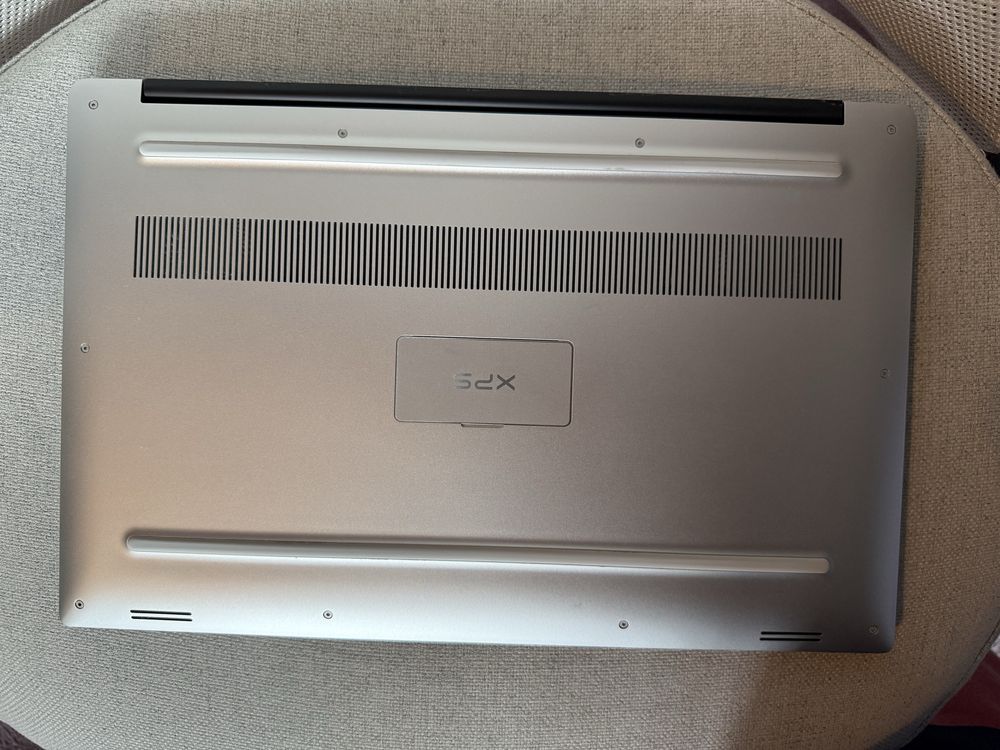 Laptop Dell XPS15 9570 i78750H 16GB RAM GTX 1050ti