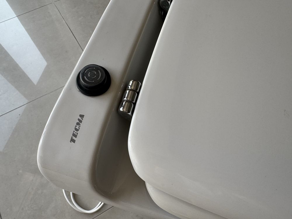 Wc z rozdrabniaczem tecma 230v