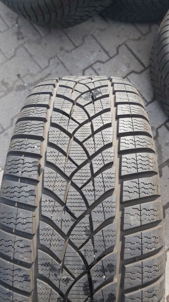 Koła zimowe Audi Q3 Q5  Oryginał 235/50R19  2020 rok jak nowe