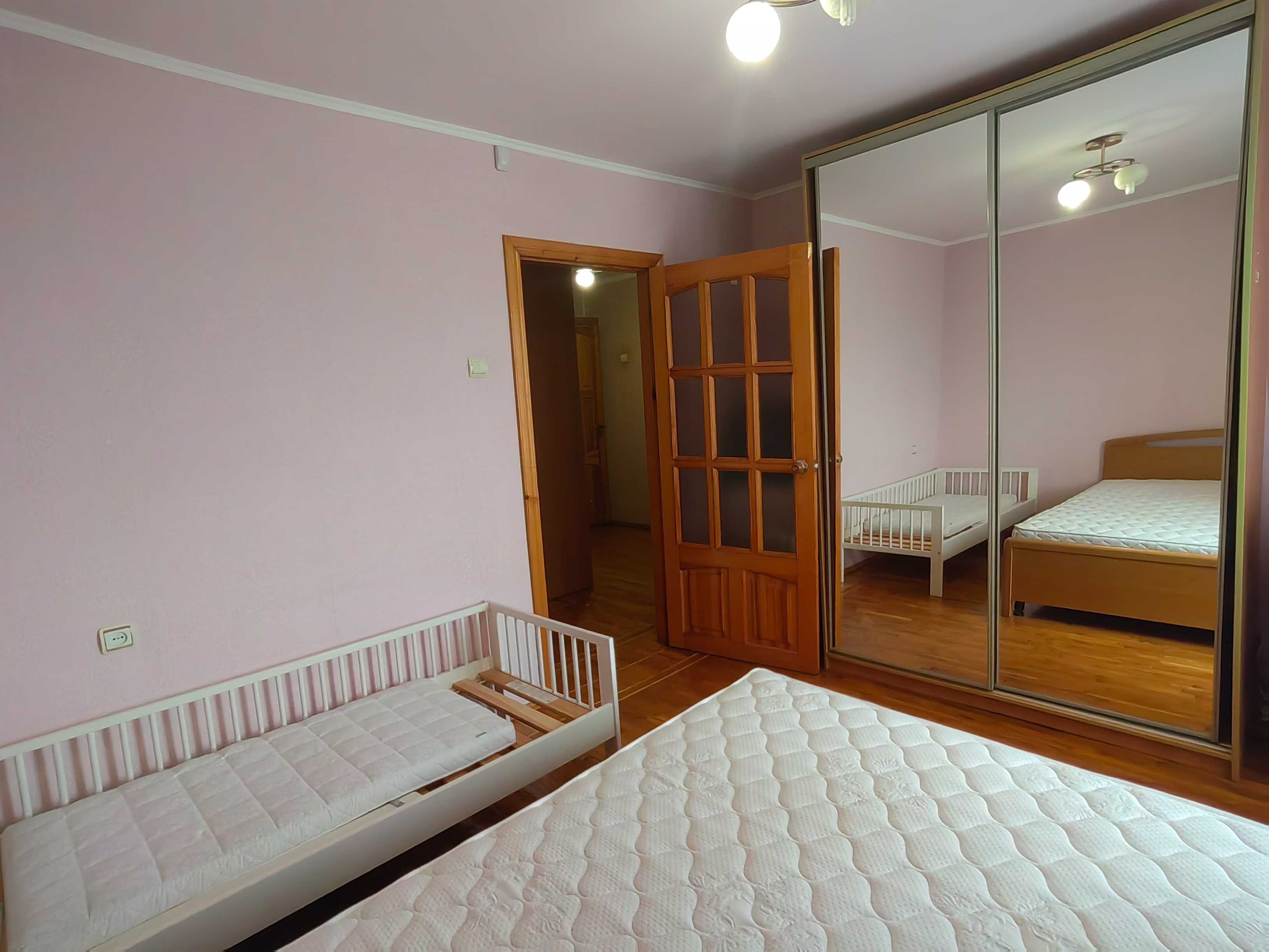 Продам 2 комнатную квартиру в центре Залютино Є-відновлення