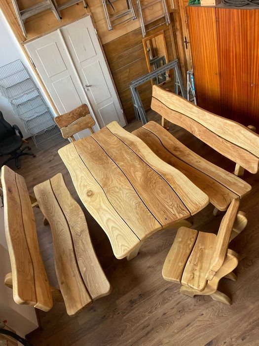 Meble ogrodowe z twardego drewna