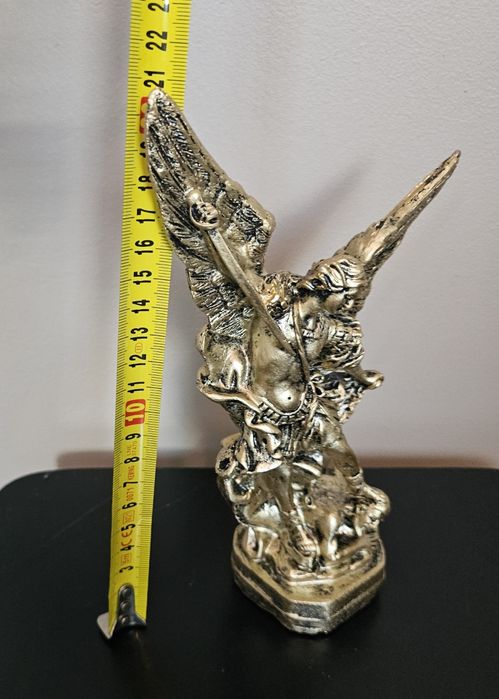 Figurka Św. Michała Archanioła 21cm