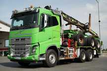 Volvo FH 16.650 / 6X4 / DO DREWNA / DO DRZEWA / DO LASU HDS PALFINGER 6300l 98 / UDŹWIG - 5450 KG / SKÓRY / PRZYCZEPA DIEBILT