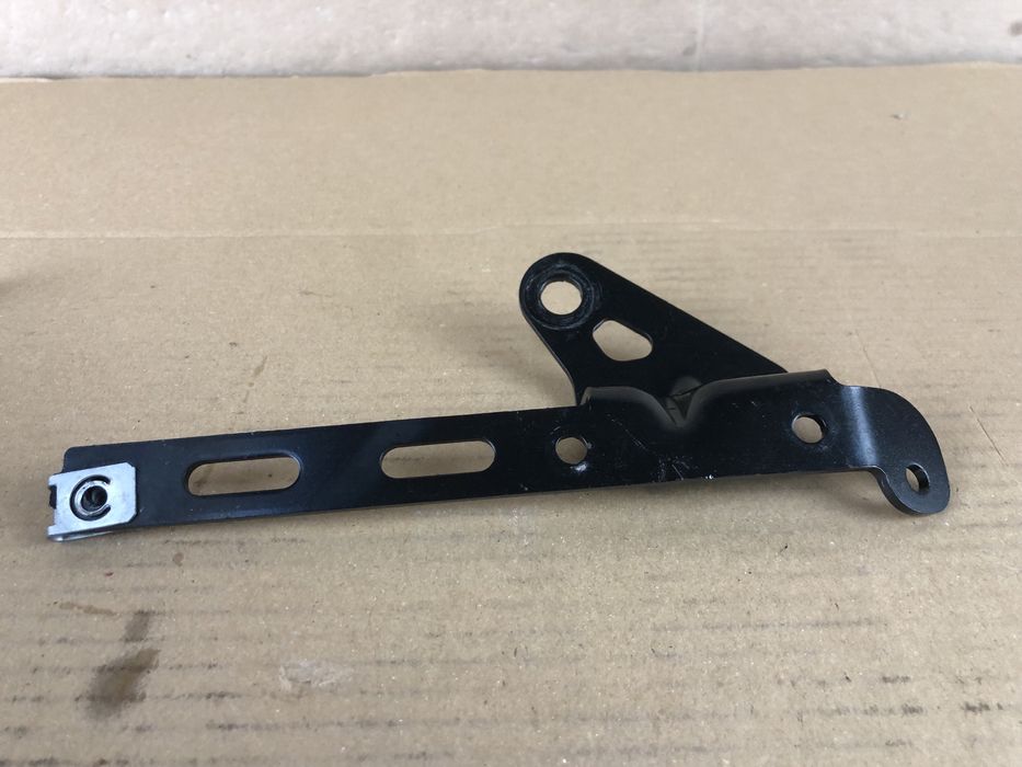 Aprilia Tuono 125 Uchwyty Mocowania Silnika Mocowanie Prawe Lewe