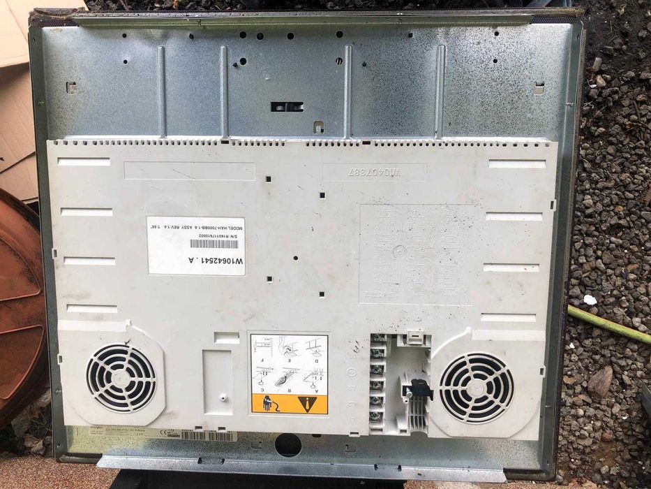 Płyta indukcyjna whirlpool  uszkodzona elektronika