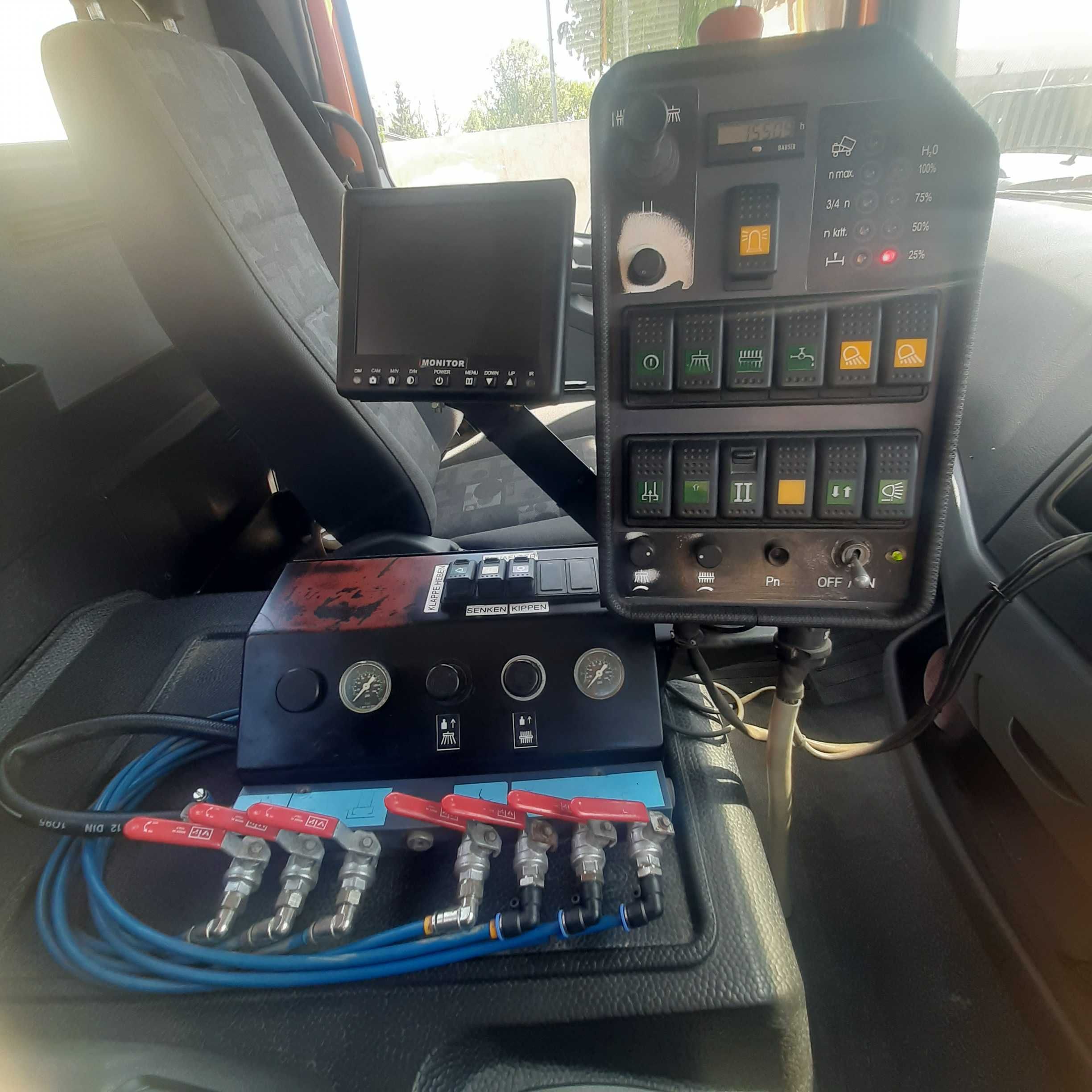 Mercedes- Benz Atego 1022 + zamiatarka FAUN