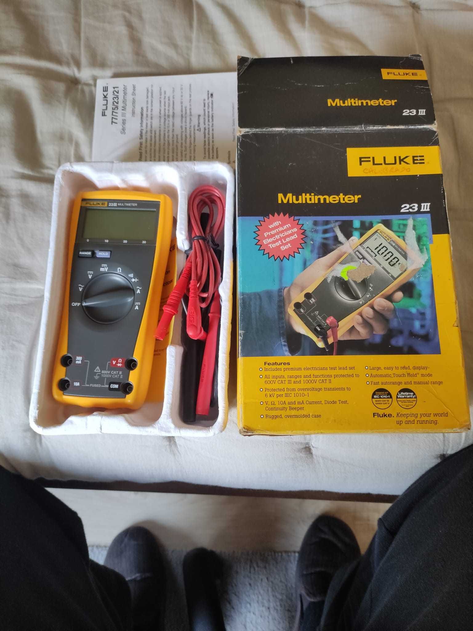 Fluke 23 III (Novo)