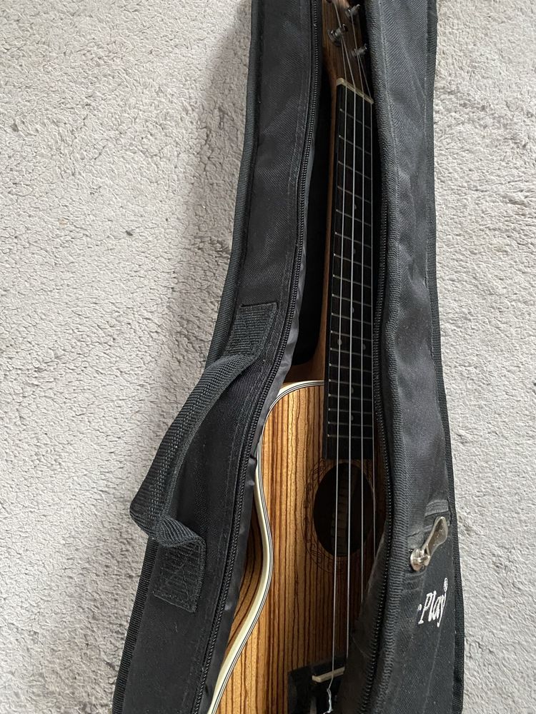 Ukulele+ futerał