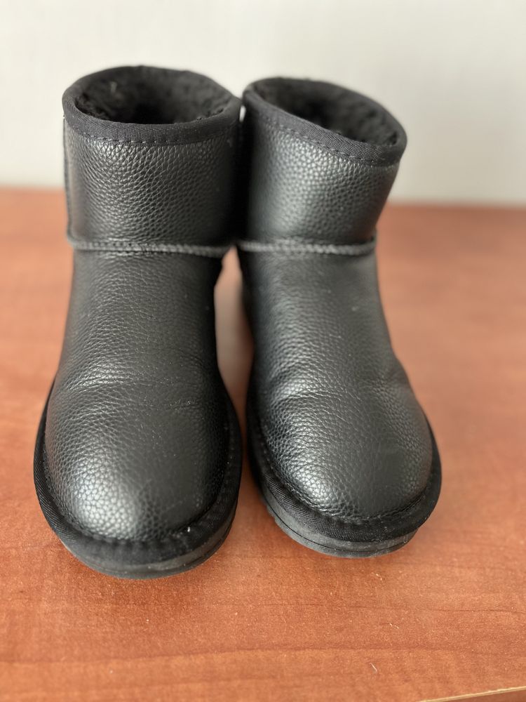 Продам классные угги