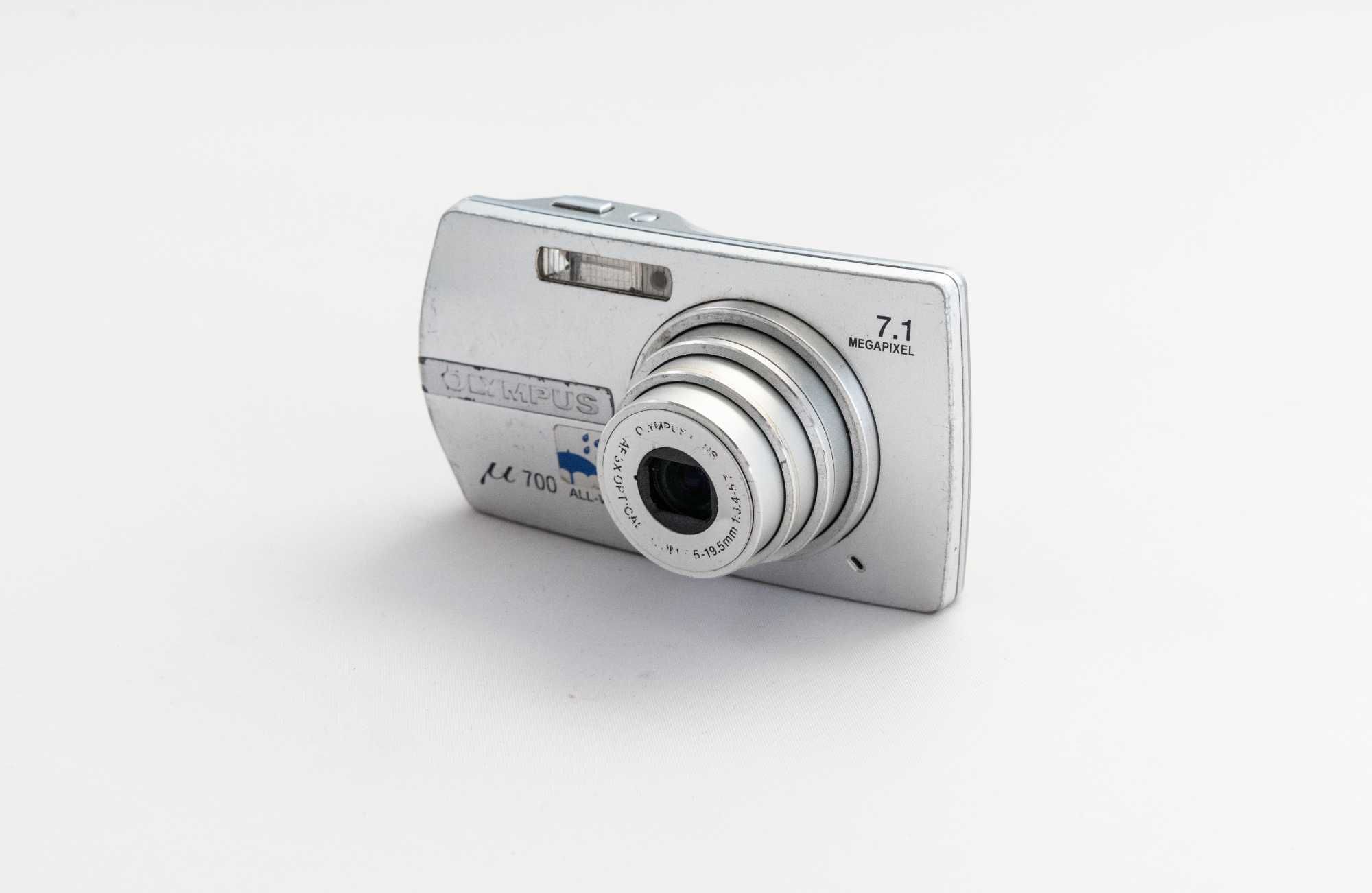 Kieszonkowy aparat cyfrowy Olympus MJU 700 | podwodna obudowa