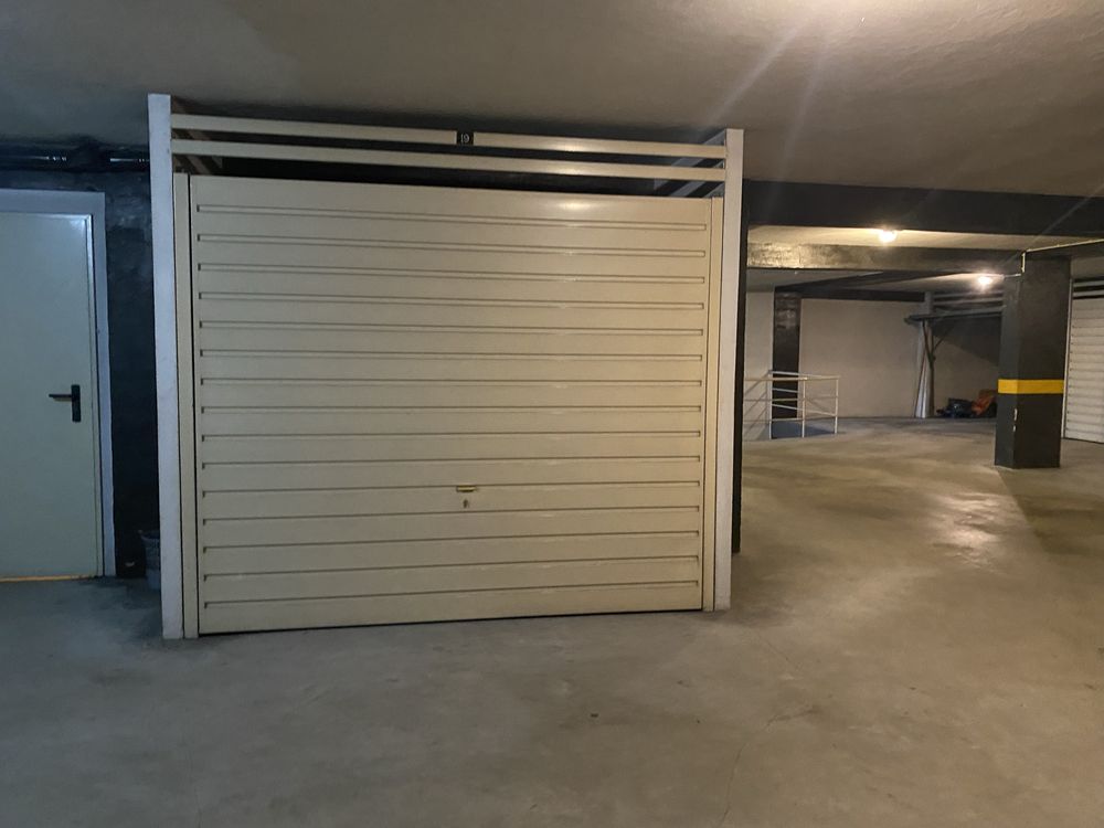 Arrendo garagem Braga zona Makro