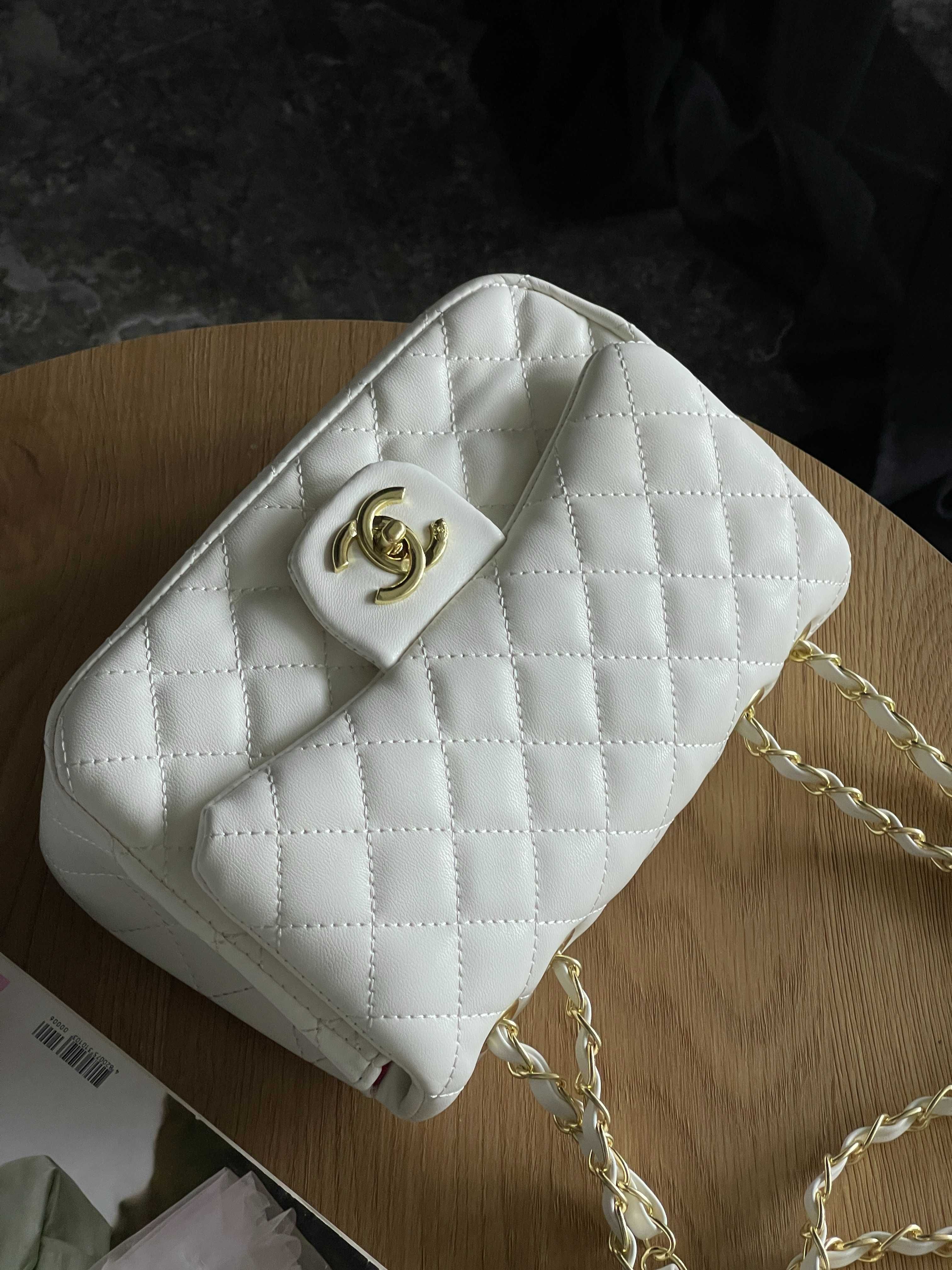 Женская сумка Chanel классическая через плече черная Шанель