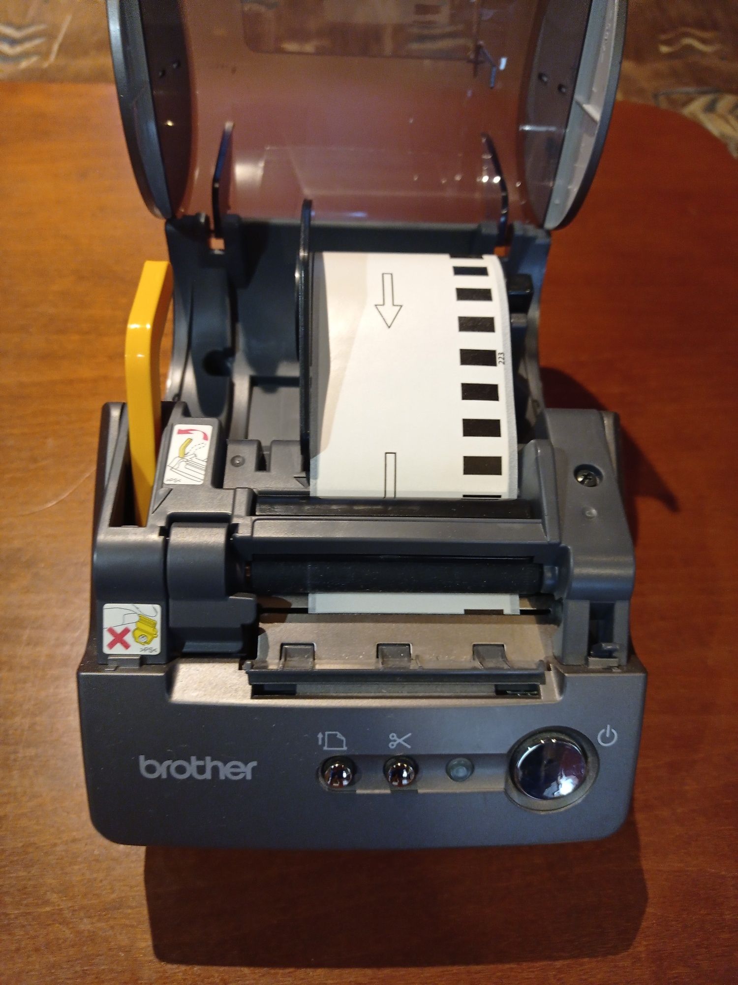 DRUKARKA Termiczna  etykiet. BROTHER QL-560 z Gilotyną.