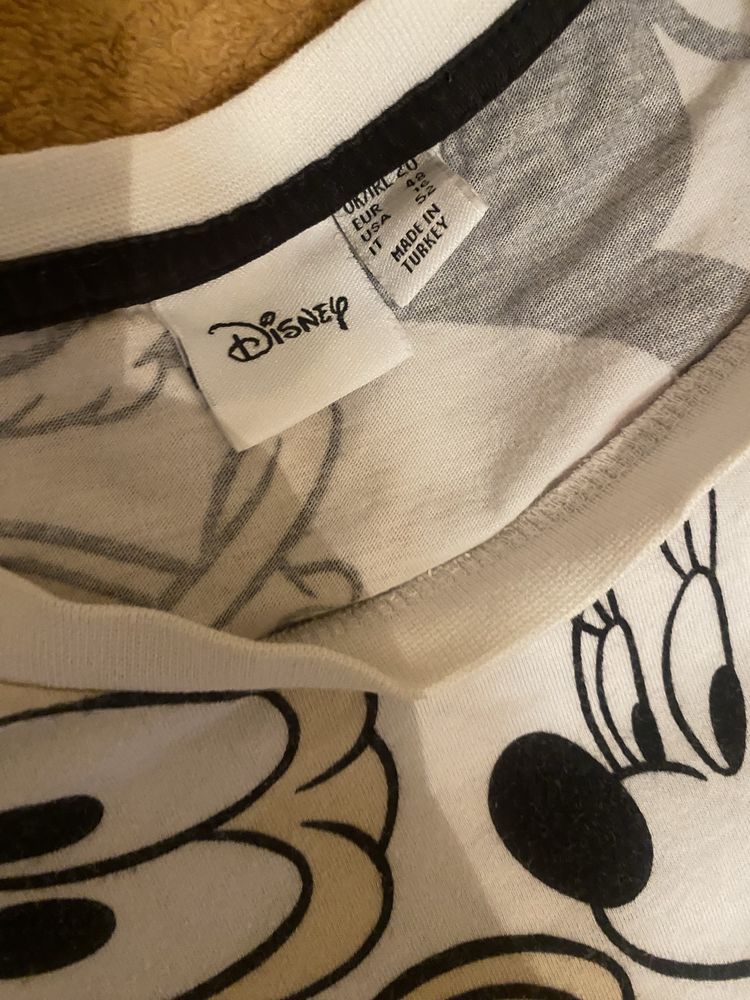 Продам футболку женскую Disney 50 й размер