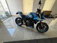 Suzuki GSX 8S como nova