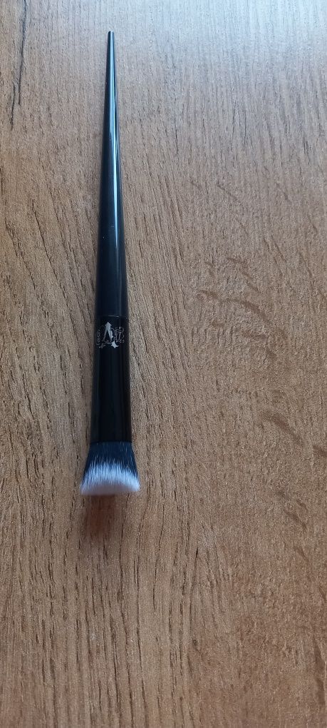 NOWY#40 KVD BEAUTY VEGAN Sephora oryginał pędzel korektor twarz oczy