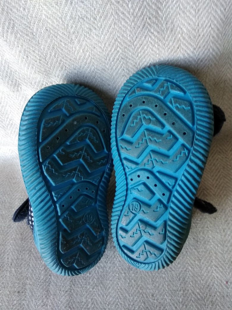 Sandały kapcie ciapcie r.19-12 cm Viggami